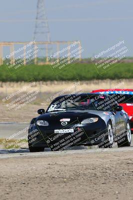 media/Apr-30-2022-CalClub SCCA (Sat) [[98b58ad398]]/Group 2/Race (Grapevine)/